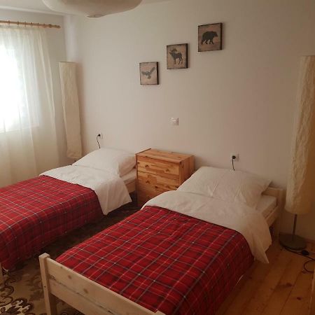 Apartmani Andrej Udbina Exteriér fotografie