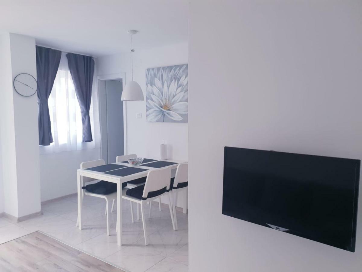 Apartmani Andrej Udbina Exteriér fotografie